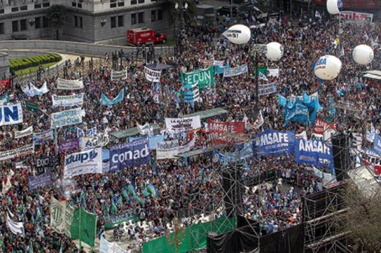 Protestmarsch am 17. September in der argentinischen Hauptstadt gegen die drastischen Kürzungen im Bildungsbereich