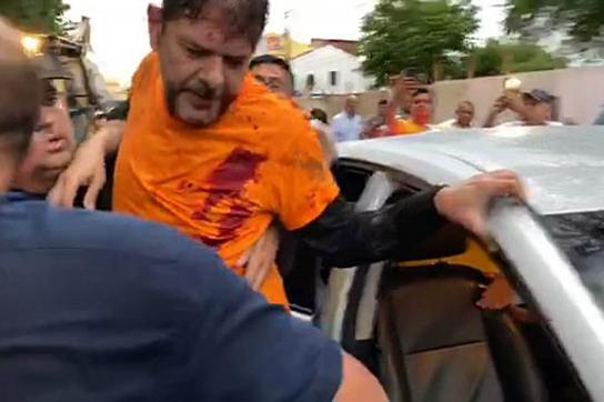 Der Senator von Ceará, Cid Gomes, wurde bei Auseinandersetzungen mit der Militärpolizei angeschossen