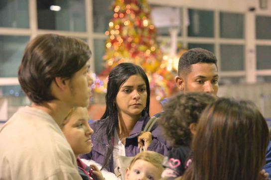 "Vuelta a la Patria": Migranten nach ihrer Rückkehr am internationalen Flughafen Simón Bolívar nahe Caracas