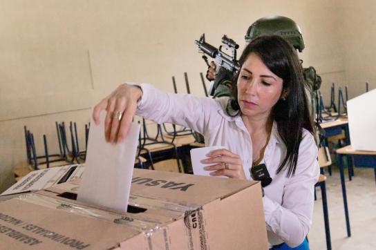 Luisa González, die Kandidatin der Bürgerrevolution, bei der Wahl am Sonntag