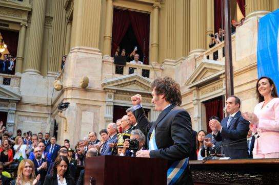 Javier Milei nach seiner Rede im Parlament