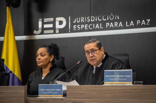 Das Sondertribunal hat das Urteil gegen sieben ehemalige FARC Kommandeure gesprochen