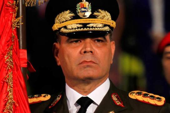 Venezuelas Verteidigungsminister López gibt Mobilisierungen der Marine als Antwort auf die Bedrohung durch die US-Kriegsschiffe bekannt