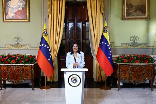Übergangspräsidentin Delcy Rodríguez verteidigt das Abkommen